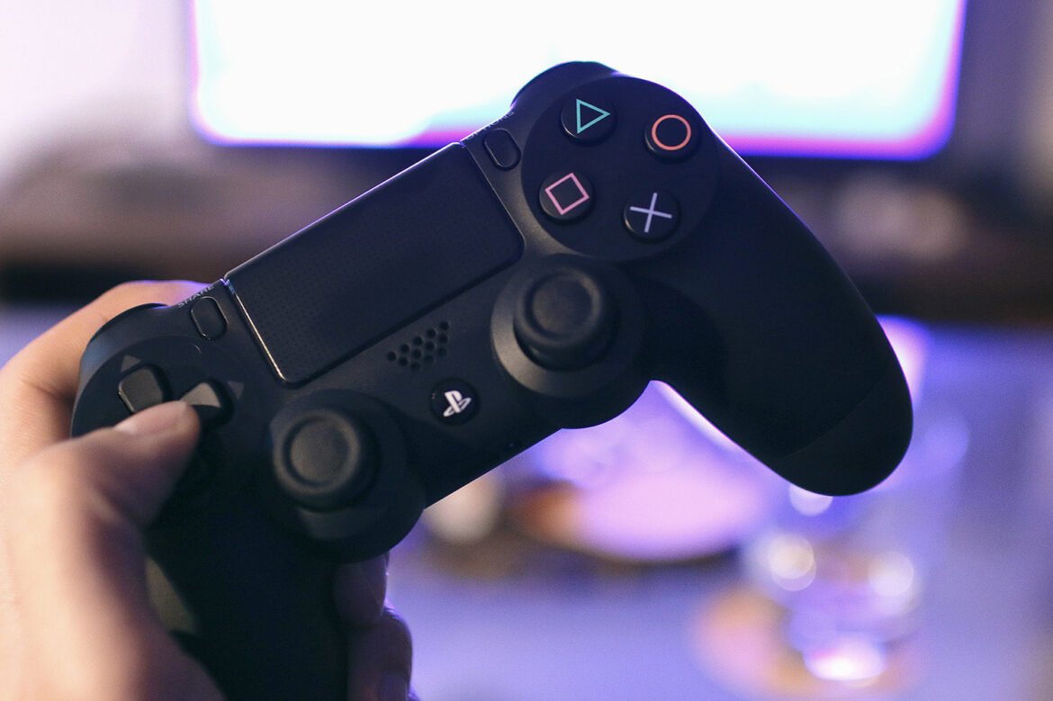 How to Choose the Right Gaming Console